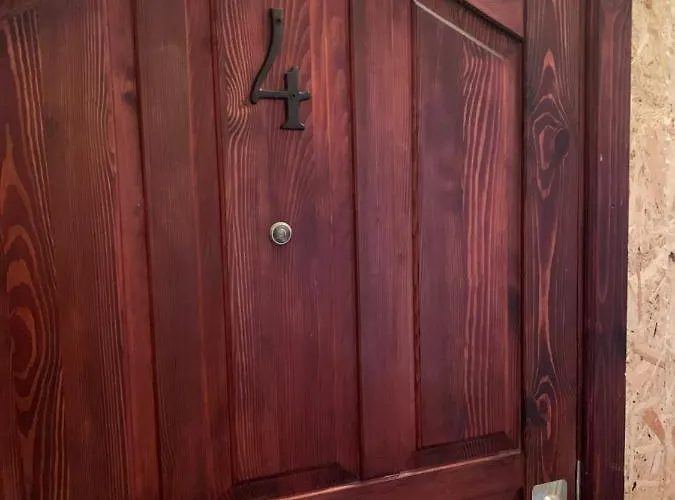 Delta 4 2 Big Bed Daire